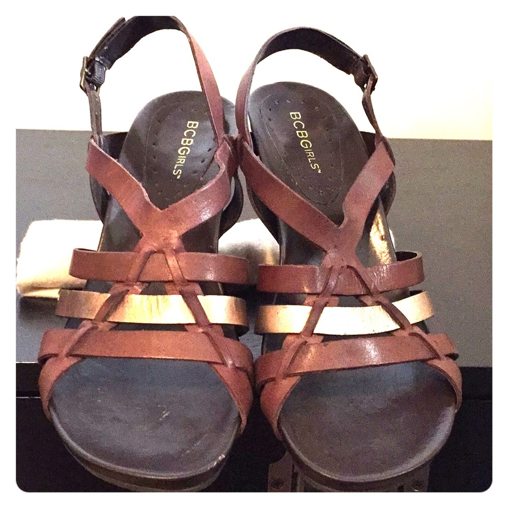 Sandals - Picture 2 of 3